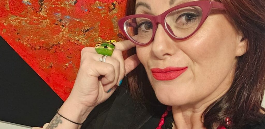 Irene Veschi, l’artista dei cuori che ha portato l’amore da Terni a New York