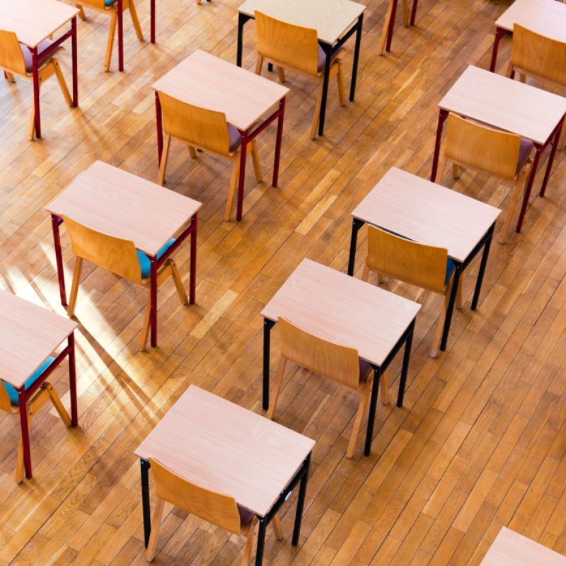 Empty,Classroom,With,Wooden,Benches,And,Chairs.